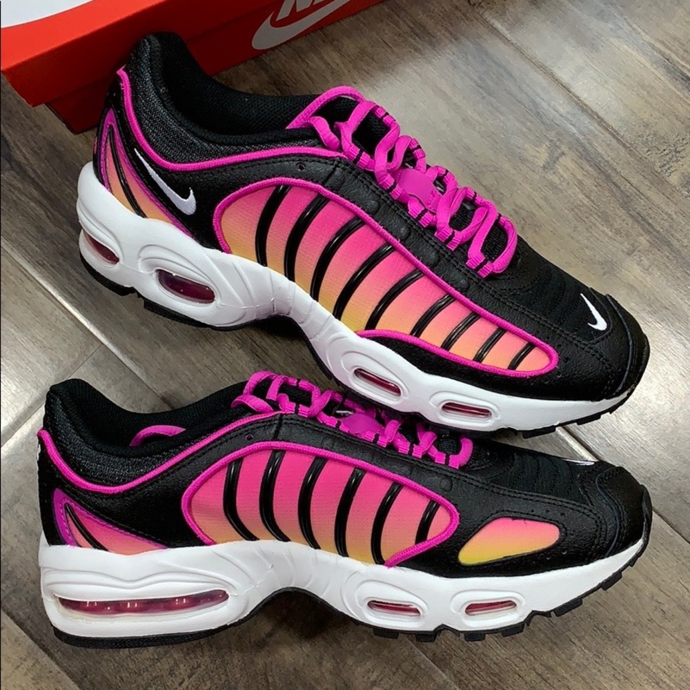 NIKE W AIR MAX TAILWIND IV black/white-pure pink - Picture 2 of 16